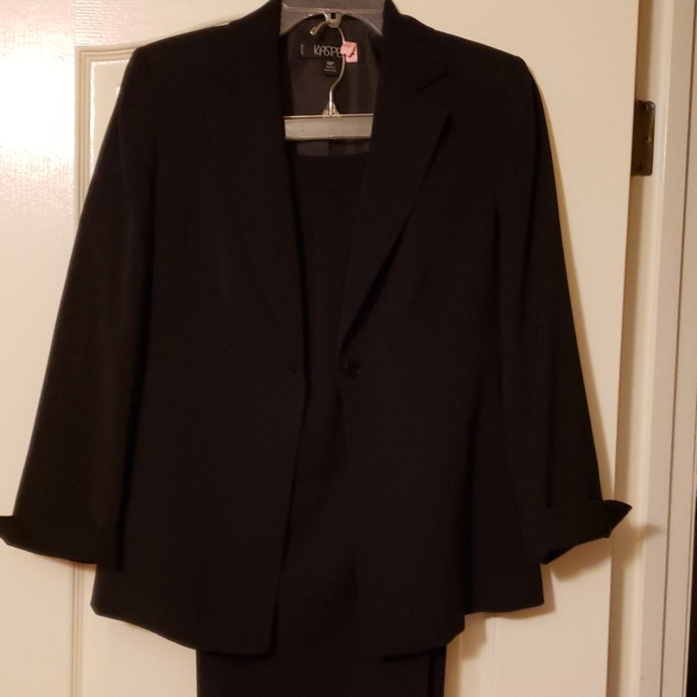 Black Kasper pant suit